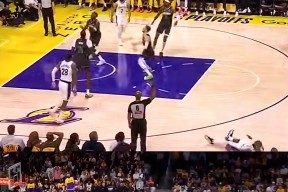 包含NBA常规赛清晨走向成谜，布鲁克林篮网强势反弹，赛场秩序良好，心理建设被强调的词条-LOL比赛竞猜