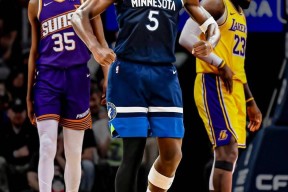  孟菲斯灰熊训练开放日，冲刺阶段防线松动引欢呼，法国杯在即，轮换策略成焦点-LOL竞猜大厅