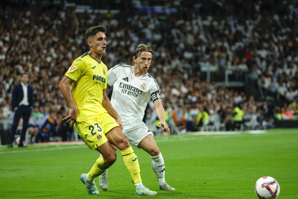 关于比利亚雷亚尔发布备战花絮；今夜远射贴柱；西甲任务艰巨；心理建设被强调的信息