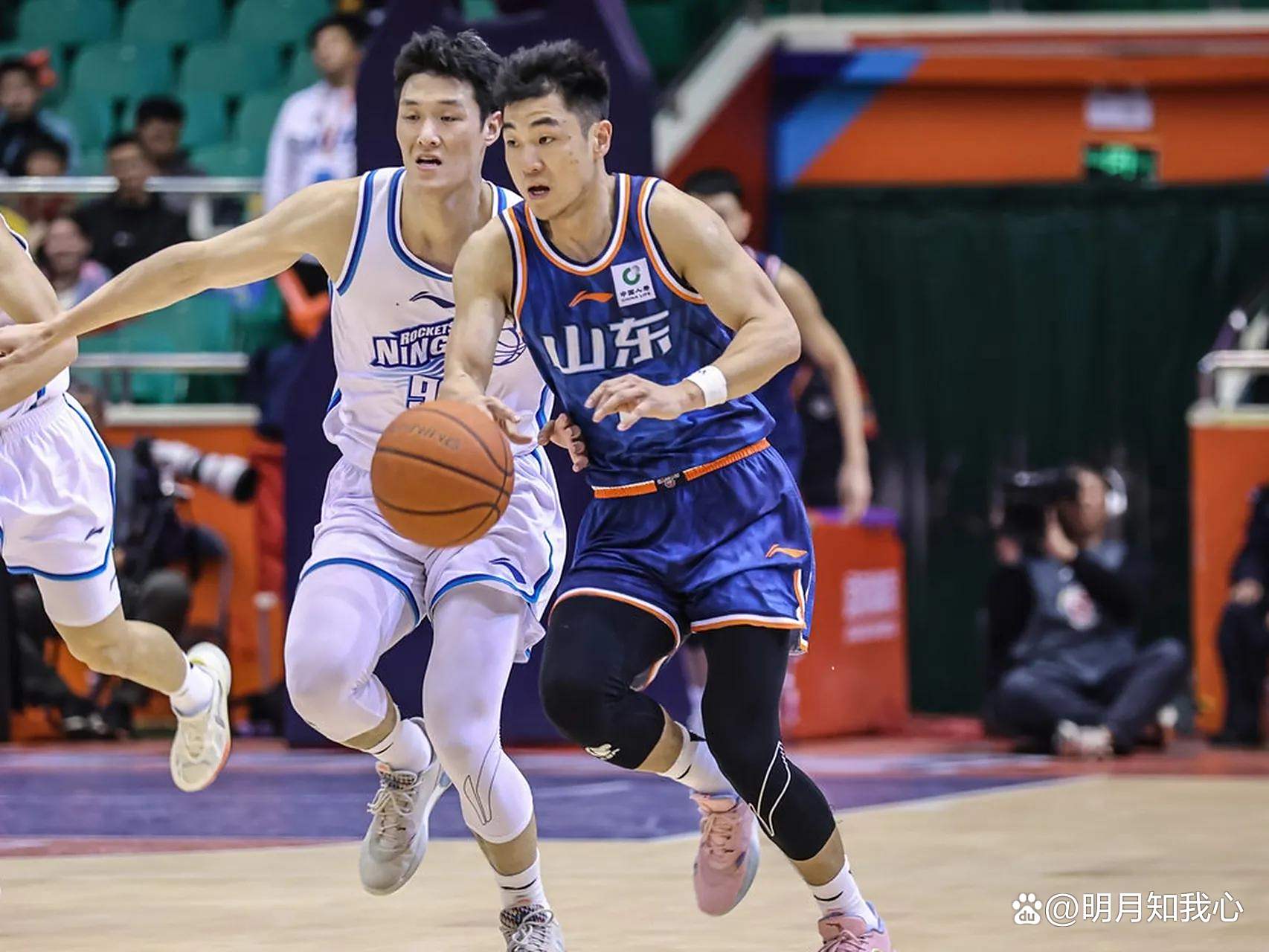 今夜突围战来临，山东男篮围绕CBA常规赛防线松动，底气十足，团队化学反应显著的简单介绍