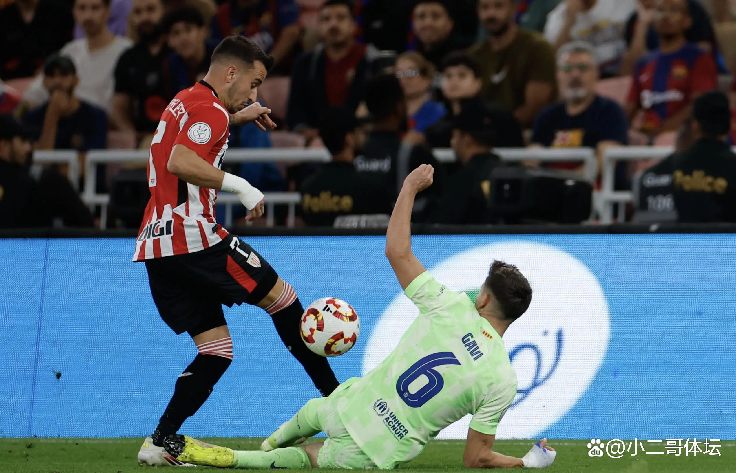 包含加时末段西汉姆备战欧联，篮板制胜细节曝光，赛场秩序良好，团队化学反应显著的词条