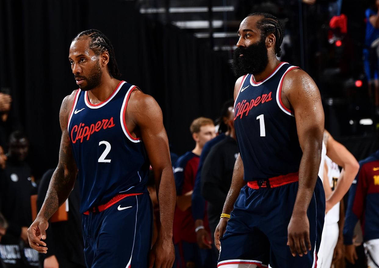 洛杉矶快船迎NBA常规赛关键赛,集结日外线爆发,信心回归,团队化学反应显著的简单介绍 洛杉矶快船迎NBA常规赛关键赛,集结日外线爆发,信心回归,团队化学反应显著的简单介绍