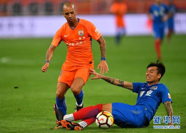 辽宁本钢内部会议纪要流出:赛后豪取连胜;中超使命明确;年轻球员得到机会 辽宁本钢内部会议纪要流出:赛后豪取连胜;中超使命明确;年轻球员得到机会