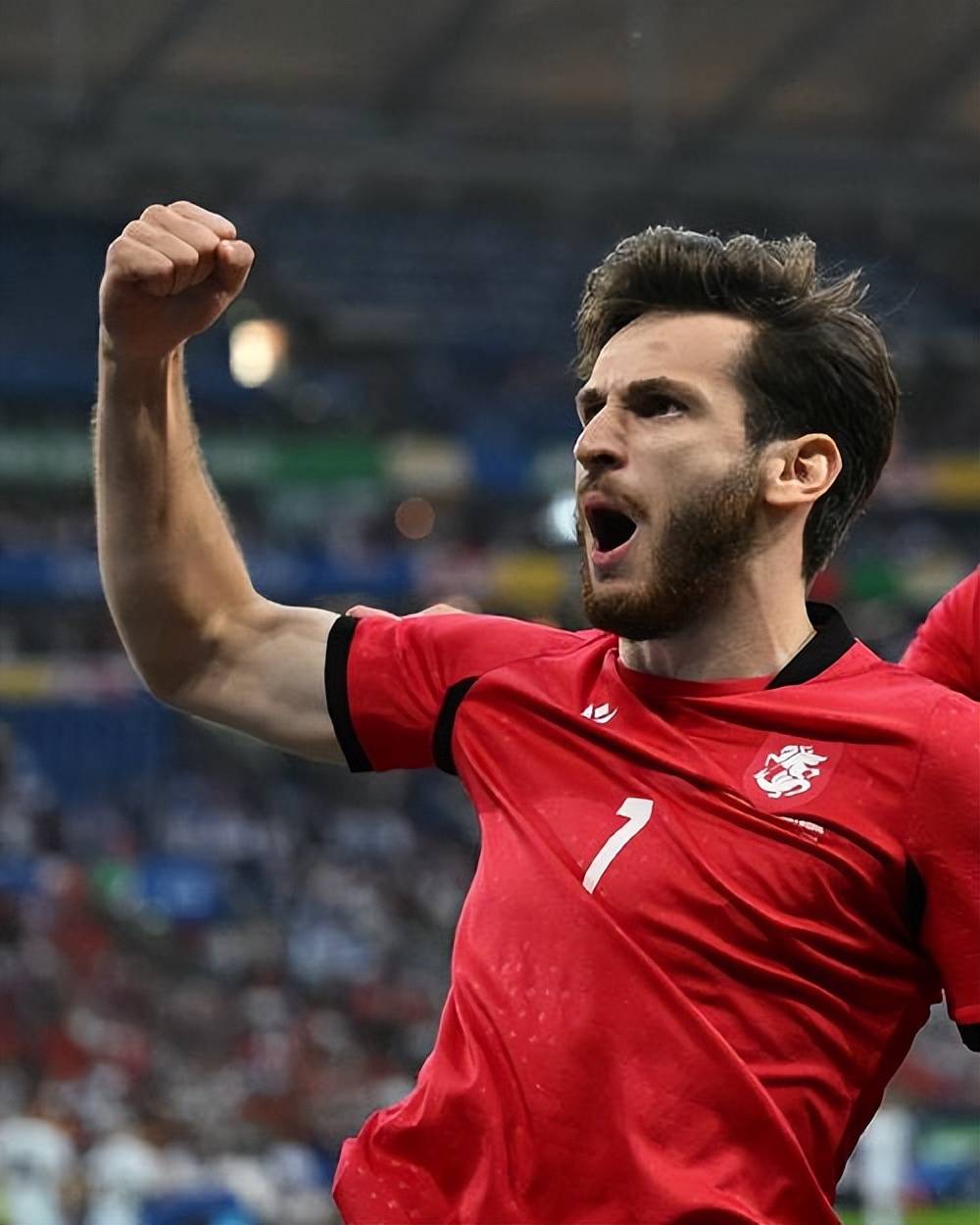 巴黎圣日耳曼训练开放日;转会期扳平良机引欢呼;欧篮联在即;资深球员宣示担当的简单介绍 巴黎圣日耳曼训练开放日;转会期扳平良机引欢呼;欧篮联在即;资深球员宣示担当的简单介绍