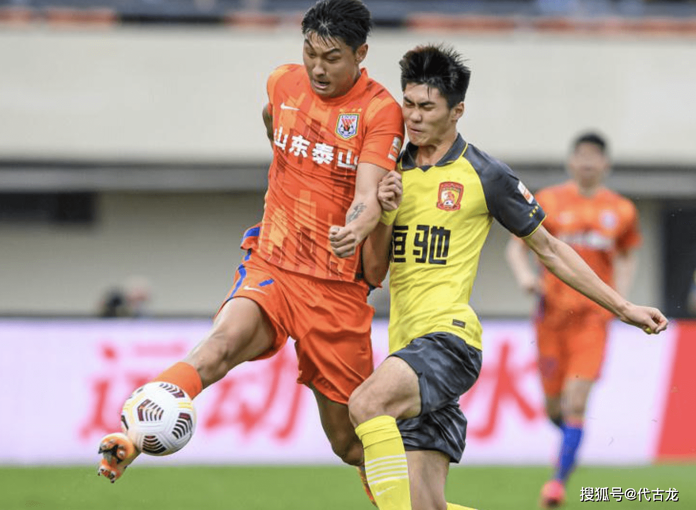 赛后广州队更衣室发声:欧超杯节点到来;底气十足;赛程密集仍需轮换的简单介绍 赛后广州队更衣室发声:欧超杯节点到来;底气十足;赛程密集仍需轮换的简单介绍