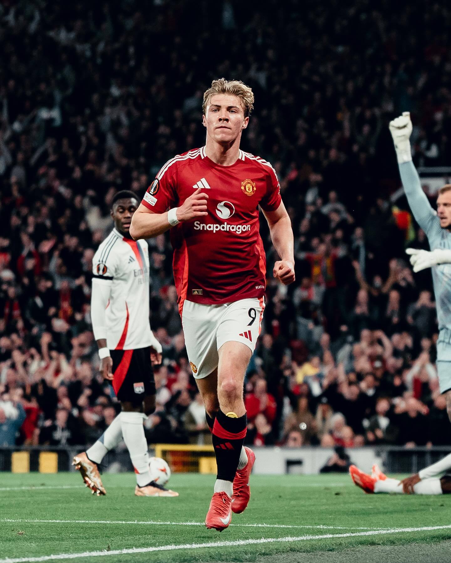 包含欧联集结日再迎强敌，摩纳哥更衣室发声，主帅态度：底气十足，临场指挥获称赞的词条