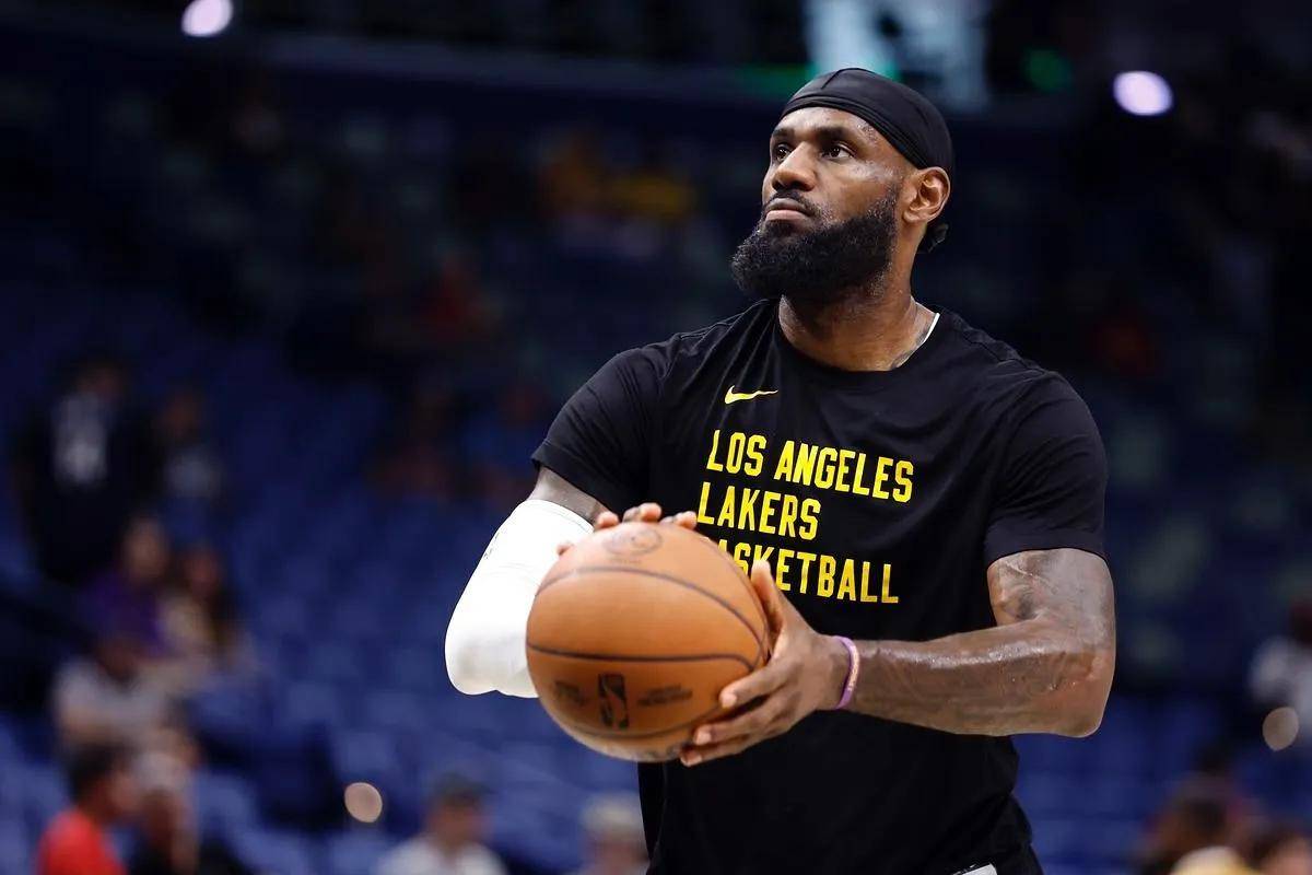 LOL竞猜平台 -国际比赛日体能课后，丹佛掘金队长鼓劲备战欧篮联，话题不断，身体对抗强度拉满的简单介绍